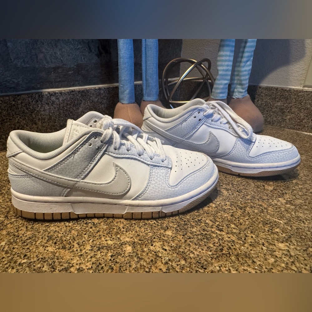 WMNS DUNK LOW
NEXT NATURE
'FOOTBALL GREY GUM' W 6